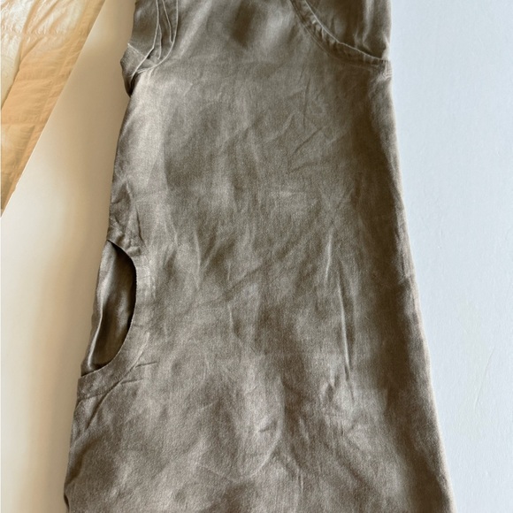 Sak’s Fifth Avenue THREADS Tunic Style Linen Top w/ Pockets, M Taupe - Picture 7 of 15